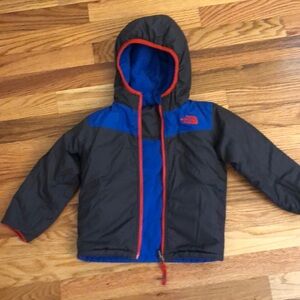 The north face boys coat 3t.